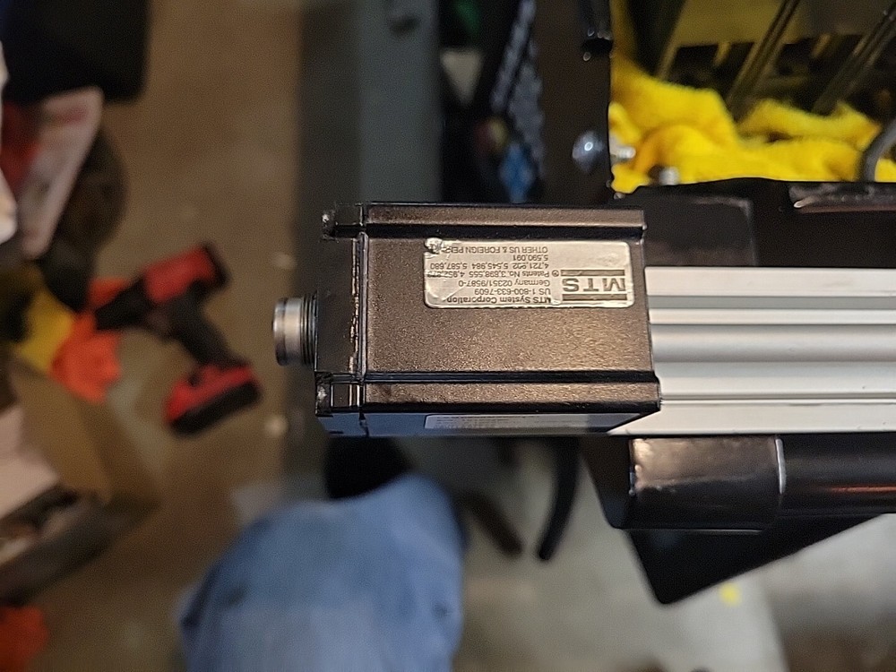 MTS Linear Transducer LSMD600M09002R1 Used