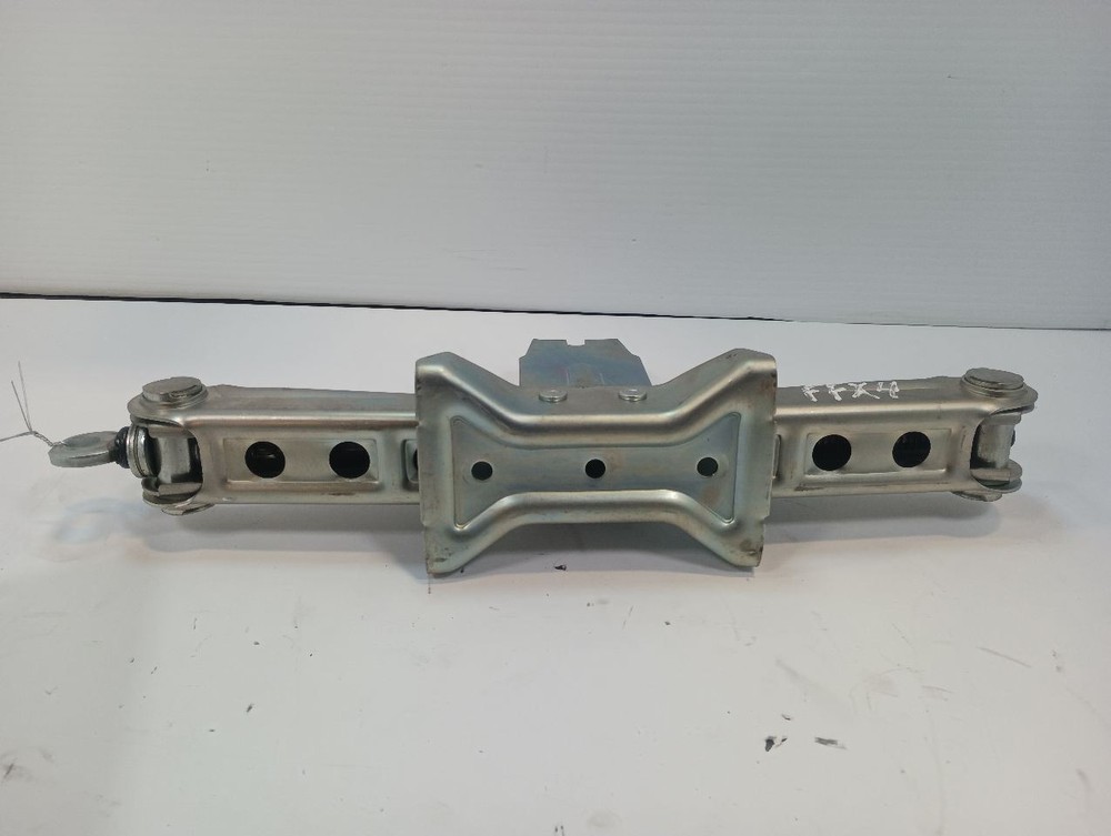 2012 ROGUE Spare Tire Jack With Tools (12663923