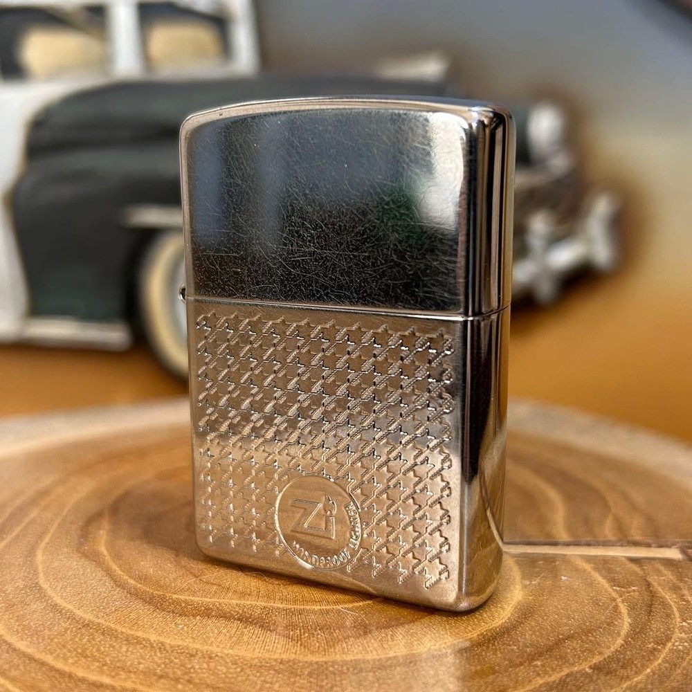 Zippo lighter Zi made in 2003