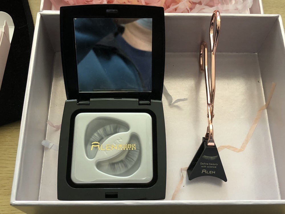 Alen Kid false special order limited edition eyelashes, open box never used.