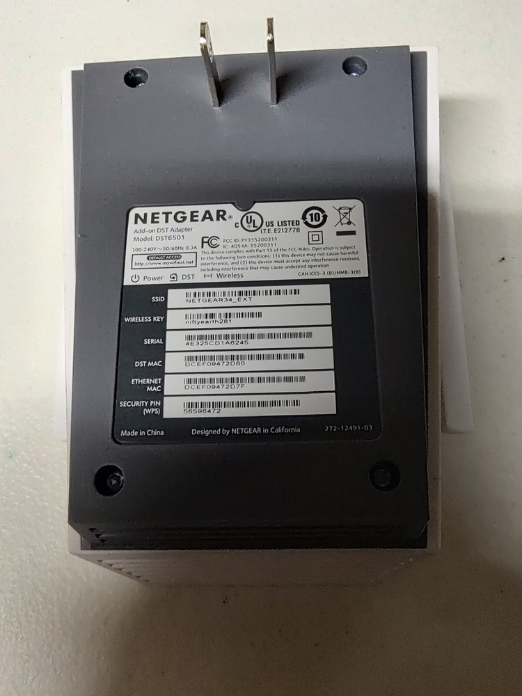 Netgear: DST Wifi Extender (Dead Spot Terminator) White - Model: DST6501