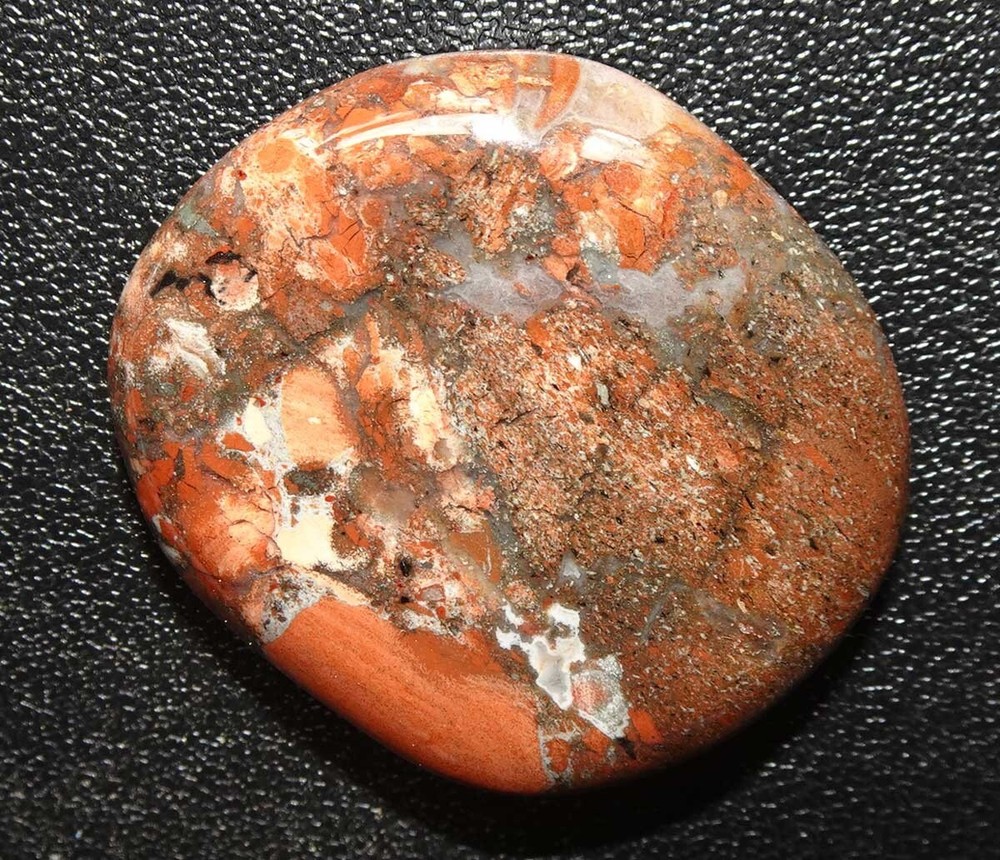 Red Jasper Worry Stone sc681e