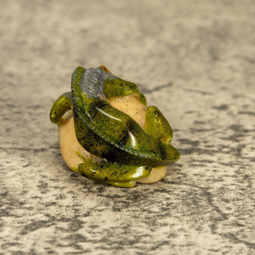 Green Iguana Lizard Tagua Nut Carving