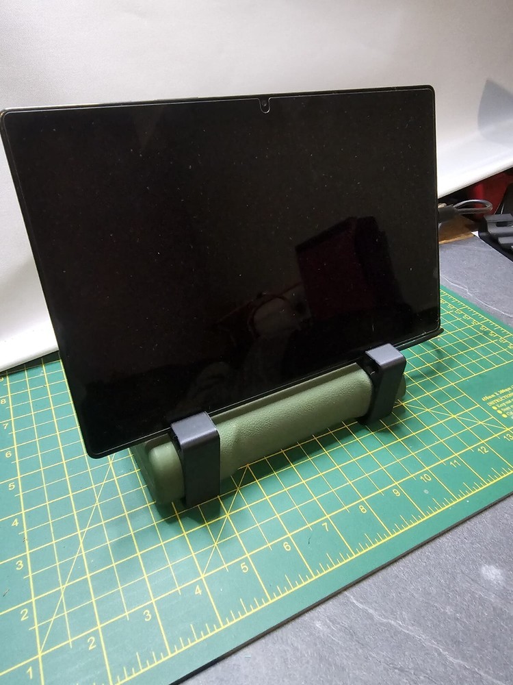 RidgeMonkey Vault C-Smart Wireless Tablet Holder.