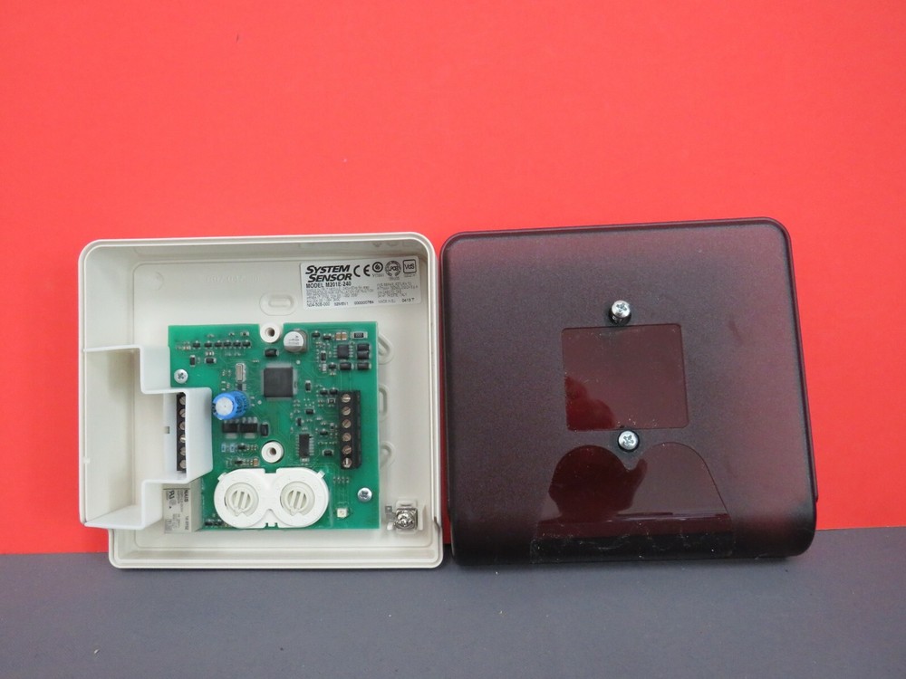NEW SYSTEM SENSOR M201E-240 SINGLE OUTPUT MODULE