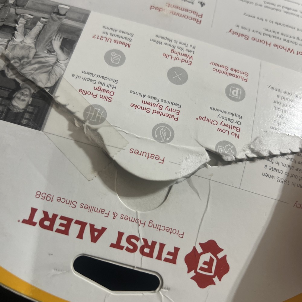 2× First Alert Smoke Detector Battery Backup Read!