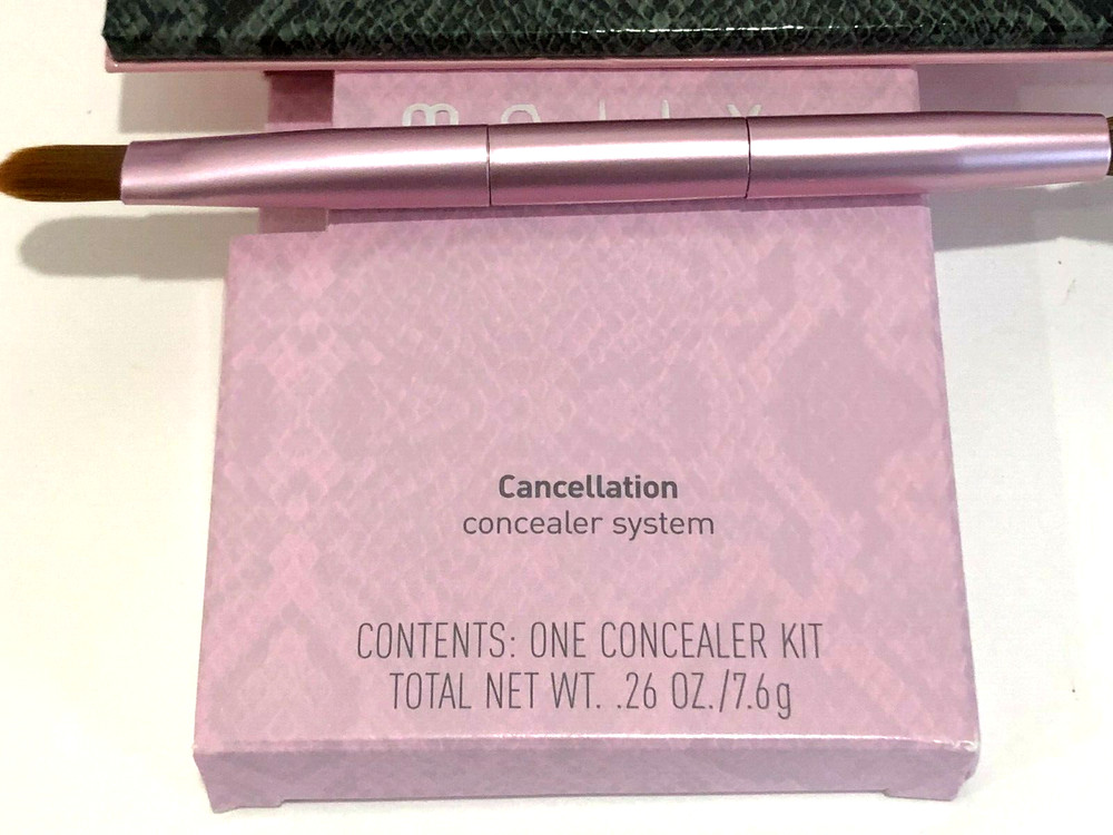 MALLY Cancellation Concealer System - LIGHT/MEDIUM & BRUSH (NEW IN BOX)