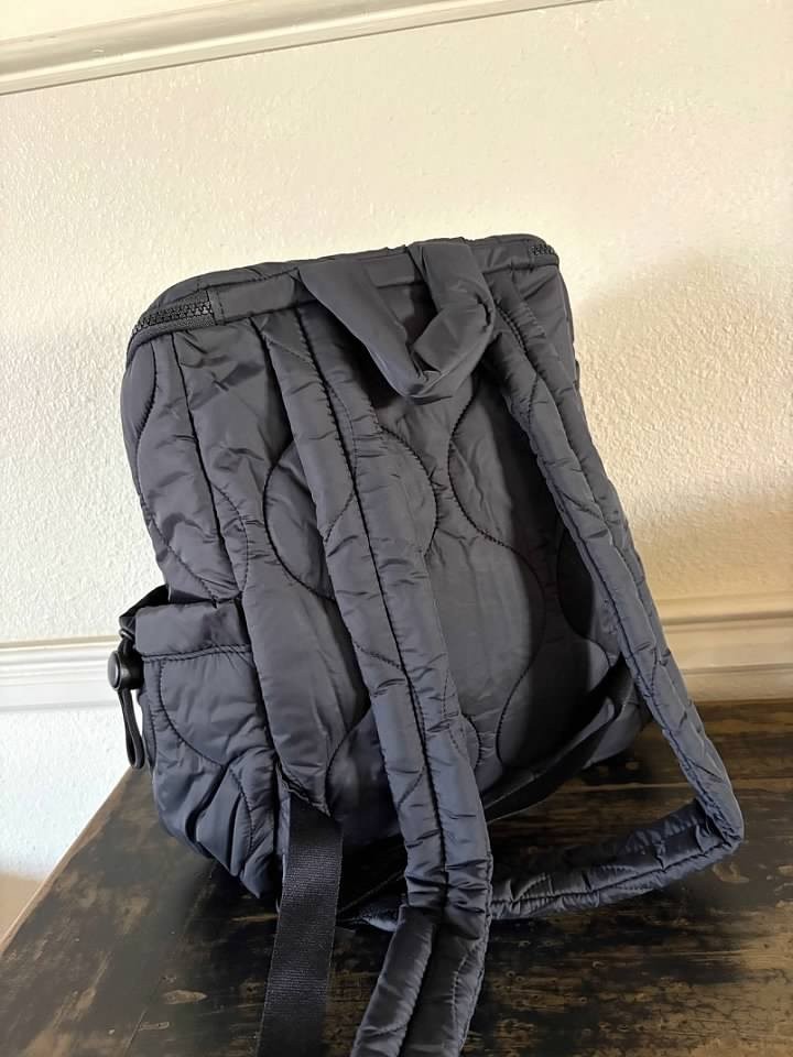 Vera Bradley Featherweight Backpack Black-NWT-