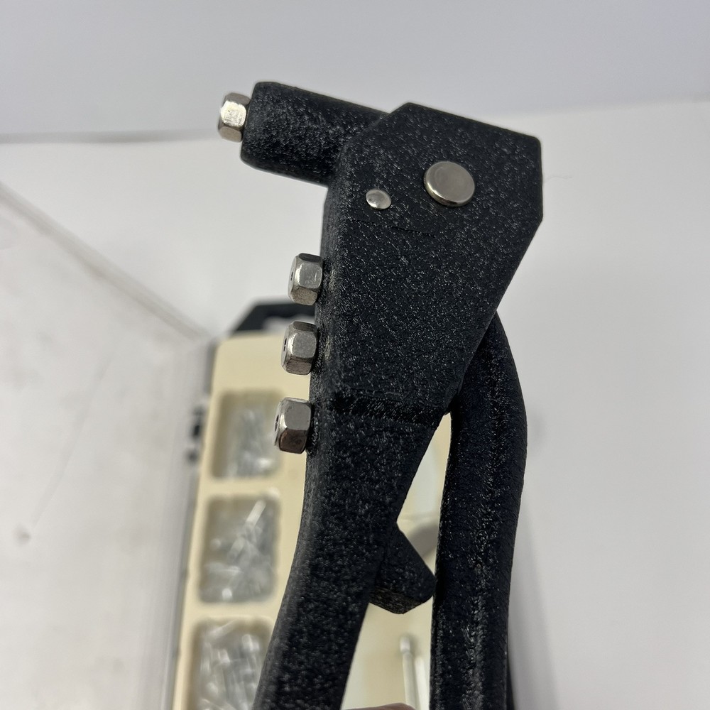 PERFORMANCE TOOL W2017C Hand Riveter Set - Rivet Set with Rivets Works Great