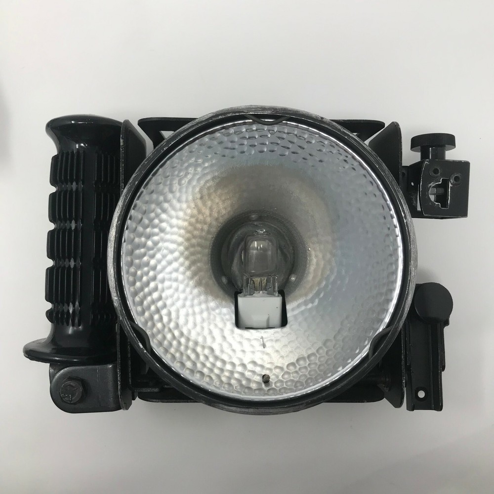 Lowel Omni Light Flood Light with Power Cable and Handle - Tested