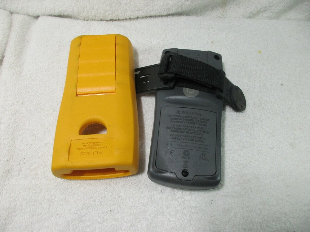 Fluke 52 II Dual-Input Digital Thermometer