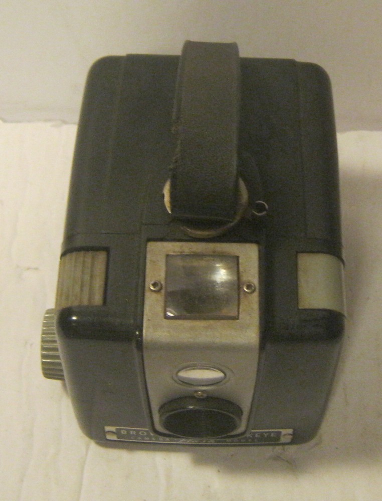 Classic Kodak BROWNIE HAWKEYE Camera FLASH Model EXCELLENT Overall!!!