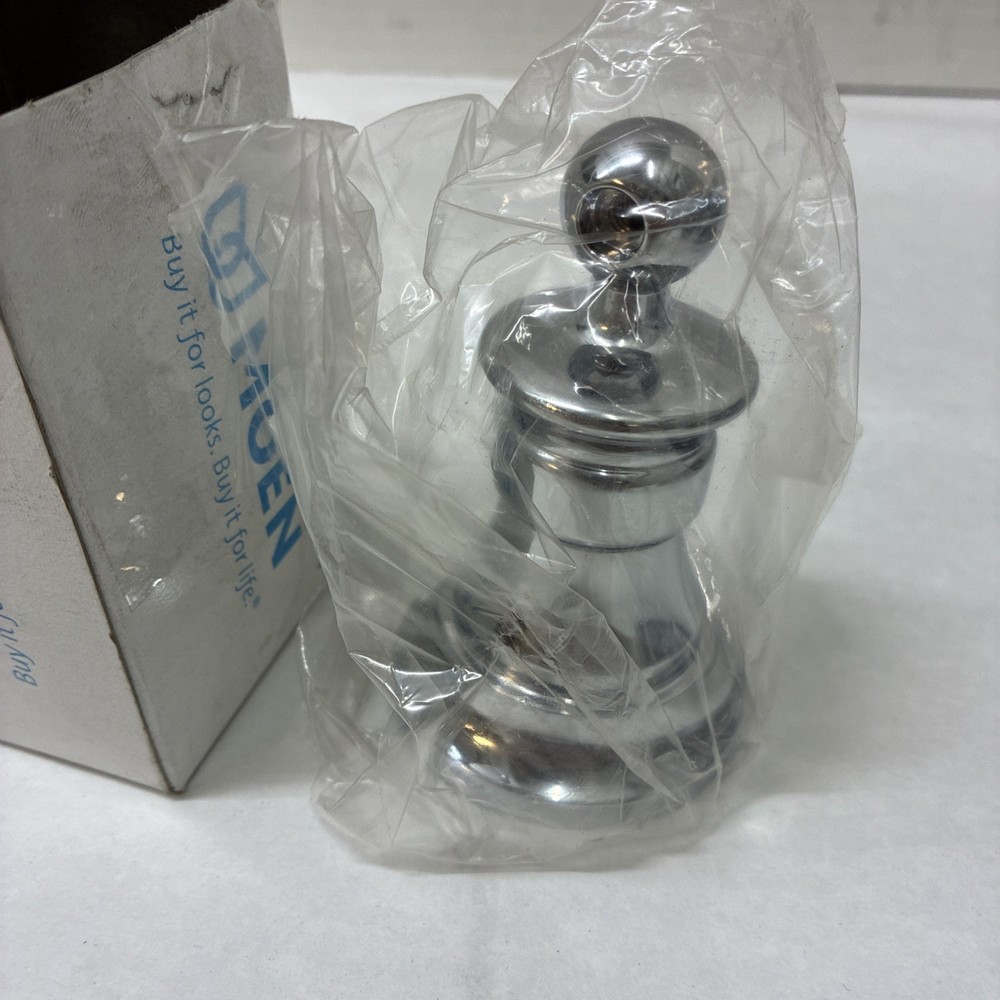 BRAND NEW Moen Handle Hub (Model: 116629)