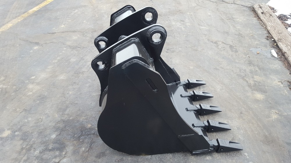 New 30" Backhoe Bucket for a Caterpillar 420F
