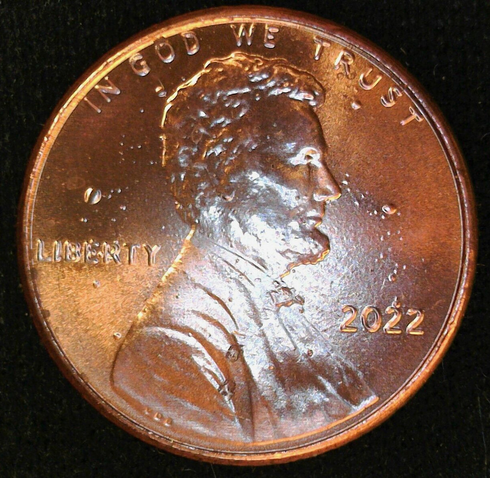 2022p Lincoln cent w/ planetarium in background