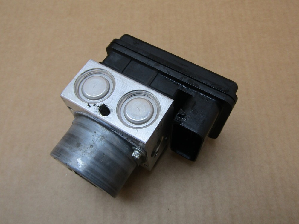 KTM RC 390 2019 ABS pump control unit module (14609)