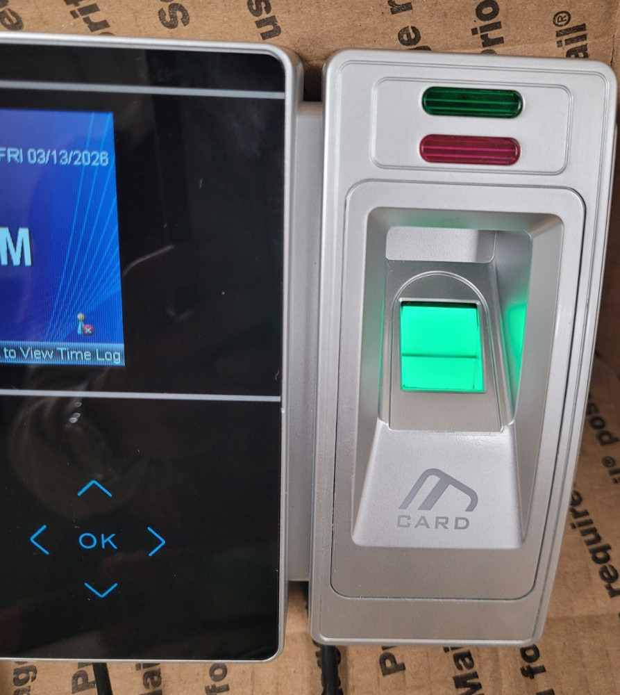 Easy Clocking EC200-W WiFi Time Clock Fingerprint/RFID Card Reader (POWERS ON)