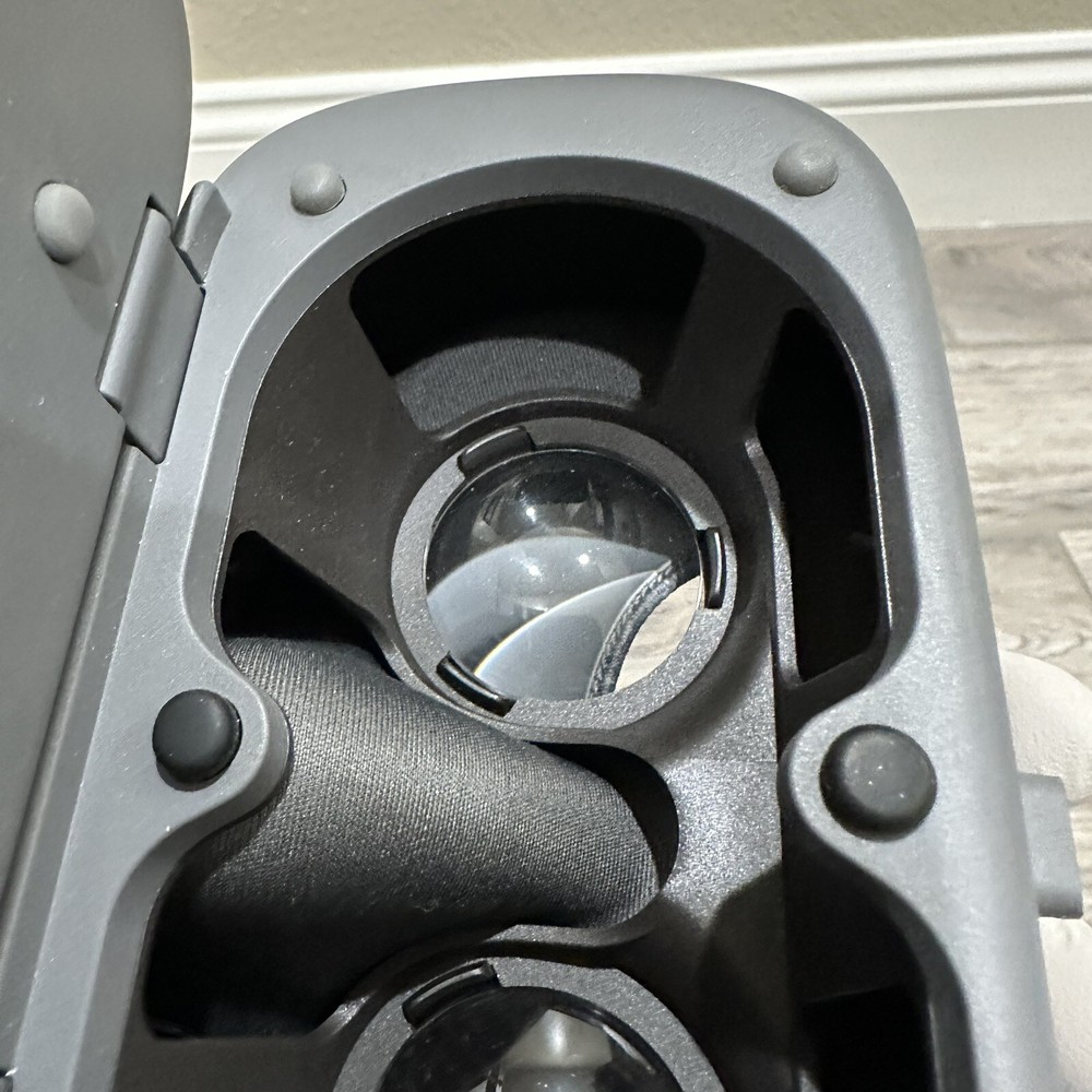 Google Daydream View VR Headset Slate Grey Virtual Reality Remote Control