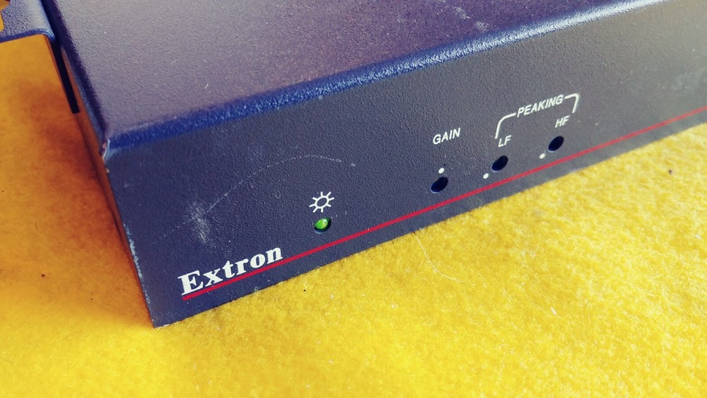 Extron PA 300 Peaking Amplifier