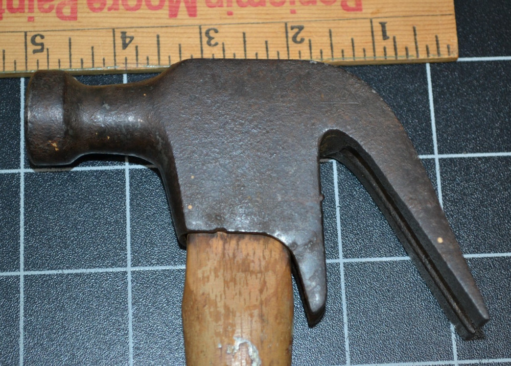 DOUBLE CLAW HAMMER - ALL ORIGINAL - PARTIAL LABEL ON HANDLE