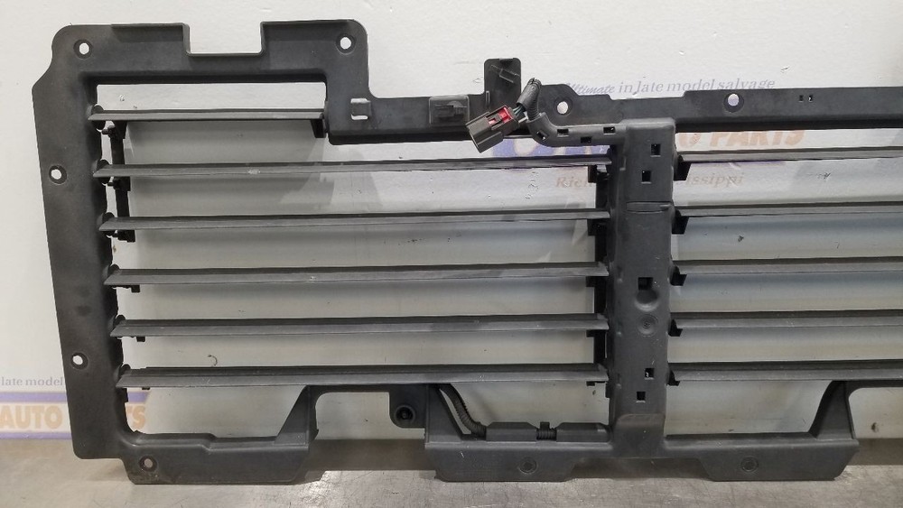 20 GMC YUKON 5.3L AIR SHUTTER ASSEMBLY