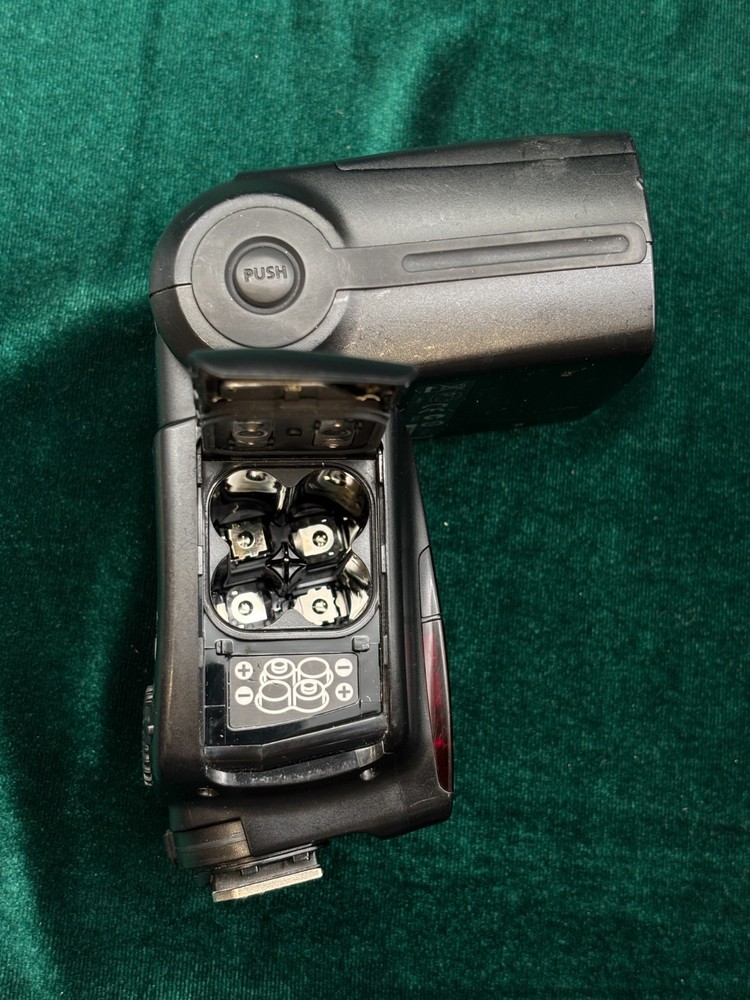 Canon Speedlite 580EX II Flash/ Works