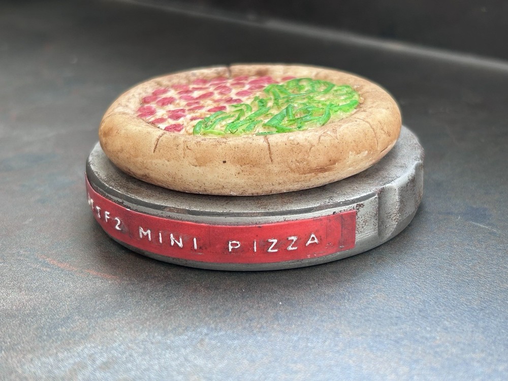 BTTF 2 Back To The Future 2 Pizza Replica Prop Pre Hydrated Version solid resin