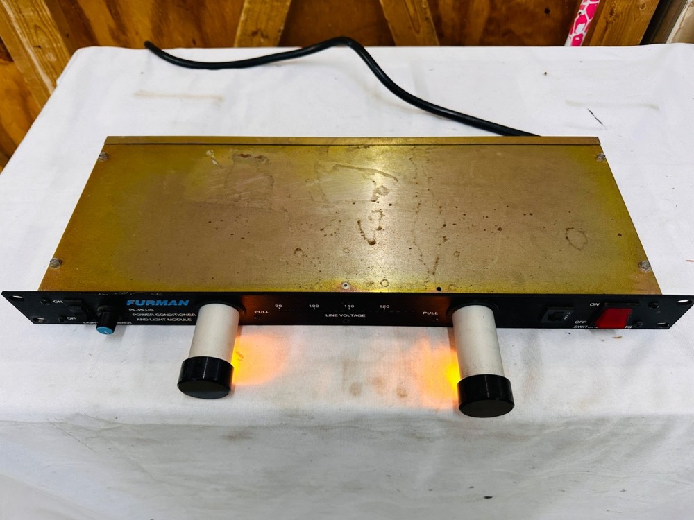 Furman PL-Plus Power Condition Light Module - Tested & Working