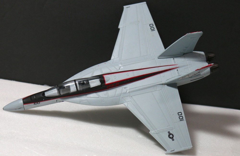 2009 UNIMAX DEE 109 VFA-41 PLANE