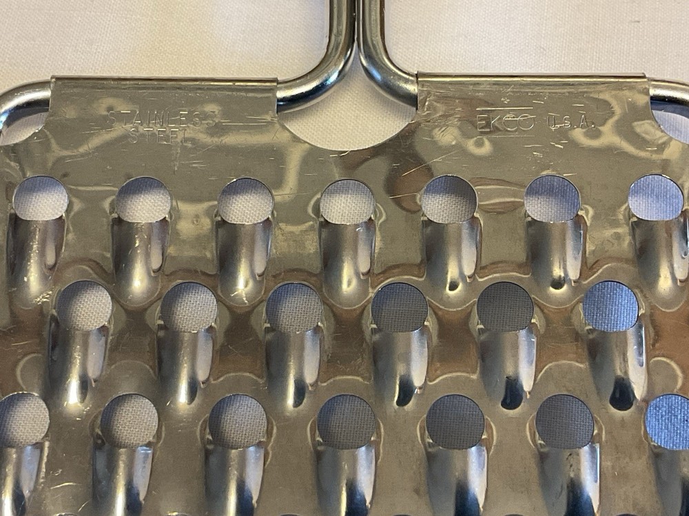 Ecco Handheld Grater