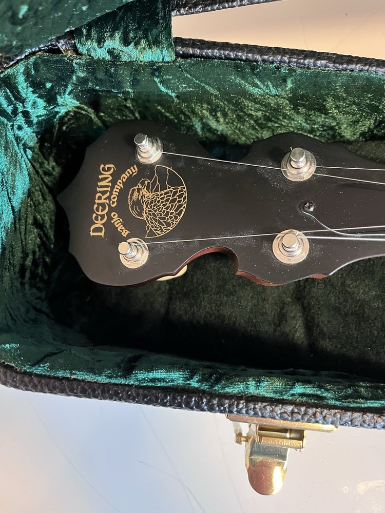 Deering Sierra 5-String Mahogany Banjo with Hardshell Case