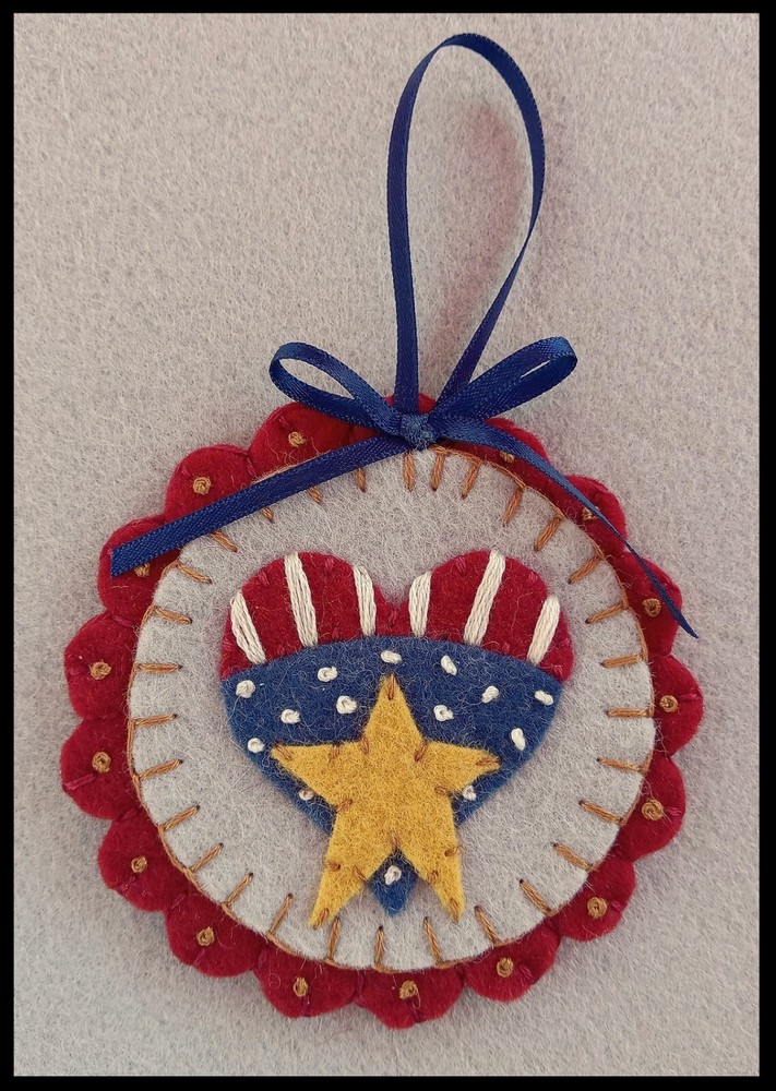 PATTERN!~*StArS & StRiPeS*~Patriotic Americana Ornaments~wool applique~ PATTERN!