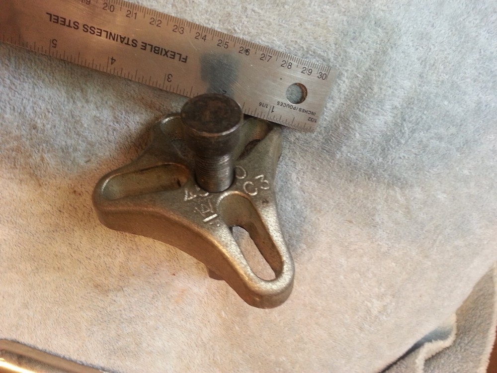 Harmonic Balancer Steering Wheel Puller 4 Way Yoke