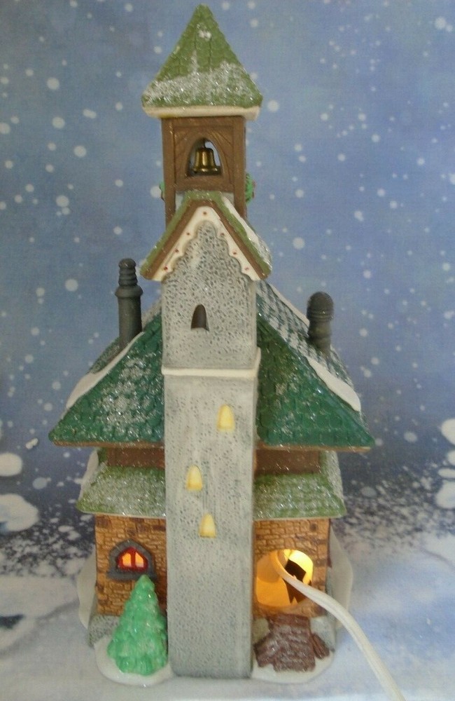 Vintage Dept 56 North Pole Series Lighted North Pole Chapel