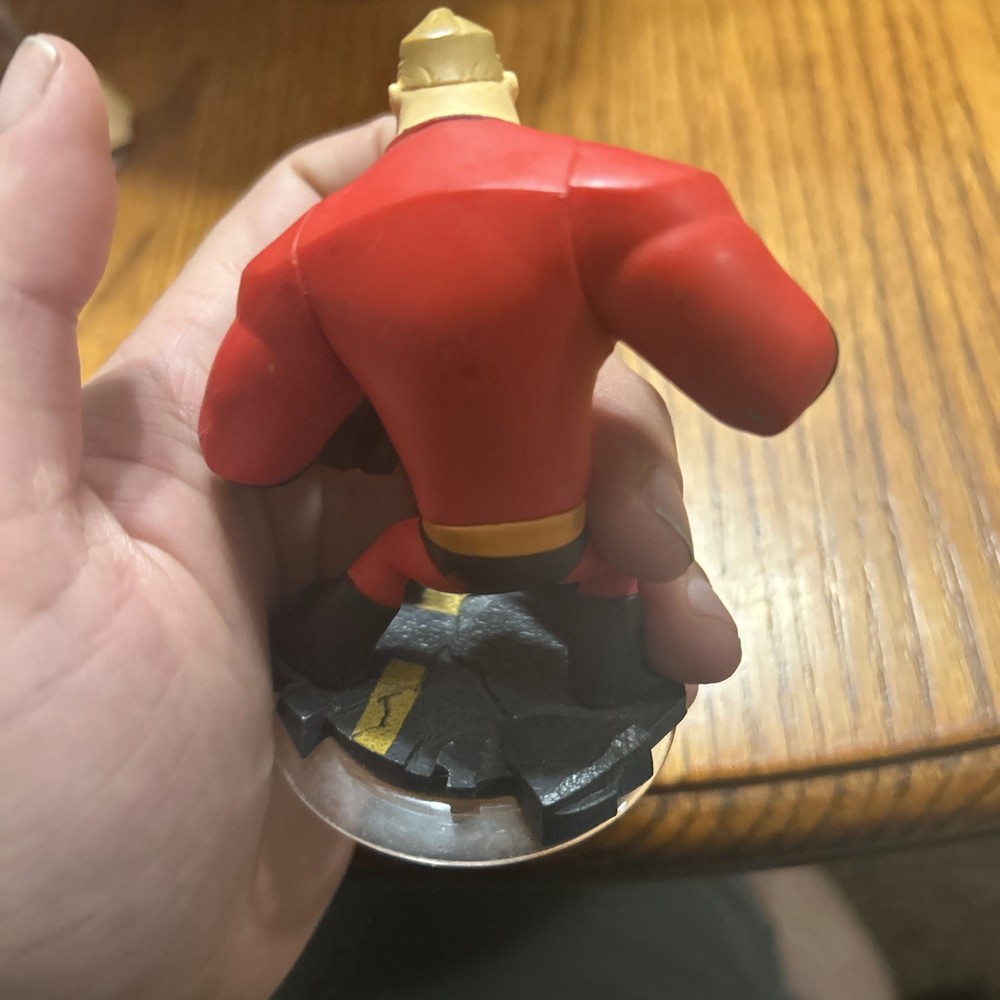 DISNEY INFINITY Mr. Incredible Figure Character