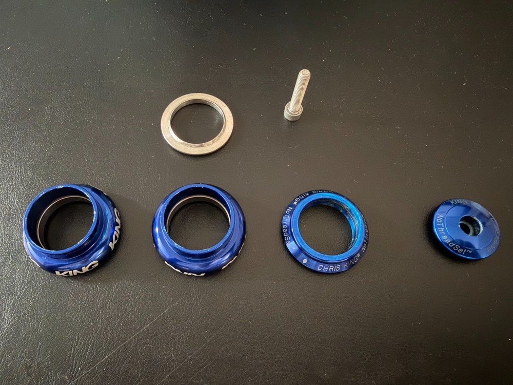 Chris King NoThreadSet 1 1/8 Threadless Headset Blue
