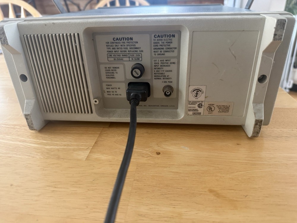 Tektronix 2215 Analog Oscilloscope