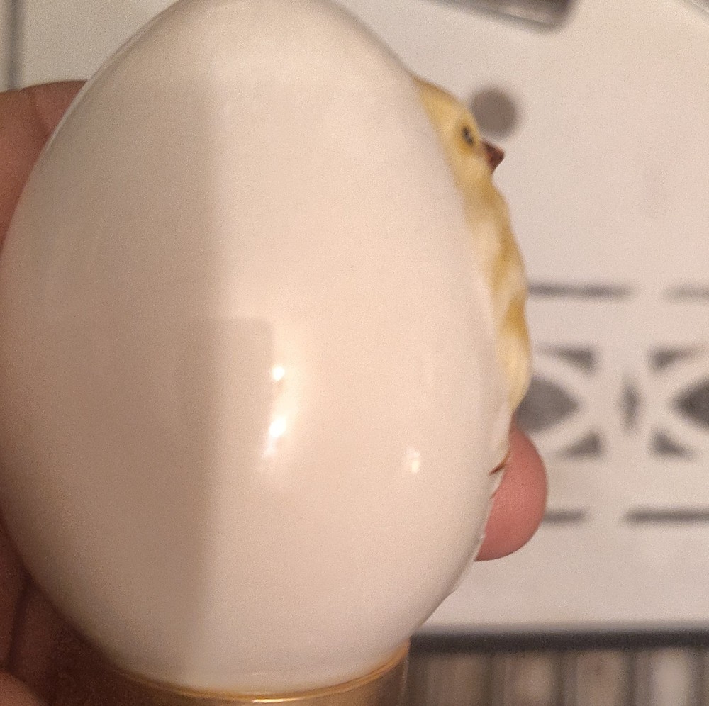 Goebel 1978 Porcelain Hand Painted Easter Egg Chick Table Decor Collectible