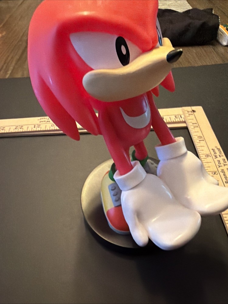 Sonic The Hedgehog Knuckles Cable Guy Controller Holder USED