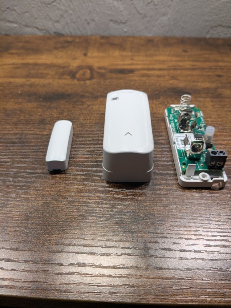 DSC PG9945 PowerG Wireless Security Contact with Auxiliary Input