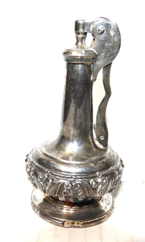 RONSON (DECANTER VINTAGE TABLE LIGHTER/SILVER) COLLECTIBLE!!!