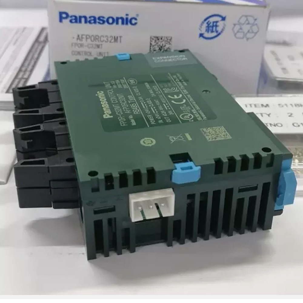 New In Box Panasonic AFP0RC32MT FP0R-C32MT Control Unit