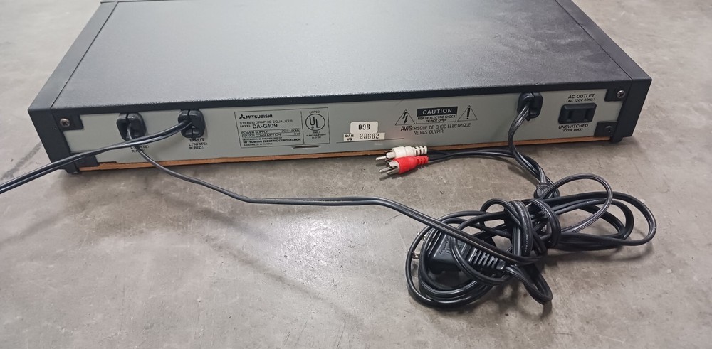Vintage Mitsubishi stereo equalizer DA-G109