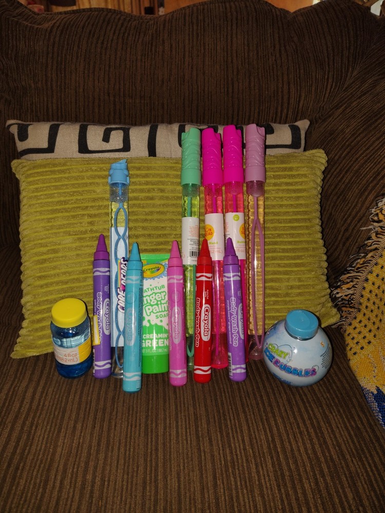 14 Piece Bubble Lot