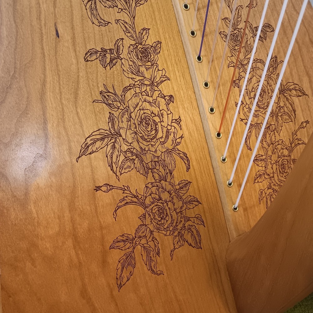 Triplett Avalon 25 Celtic Harp