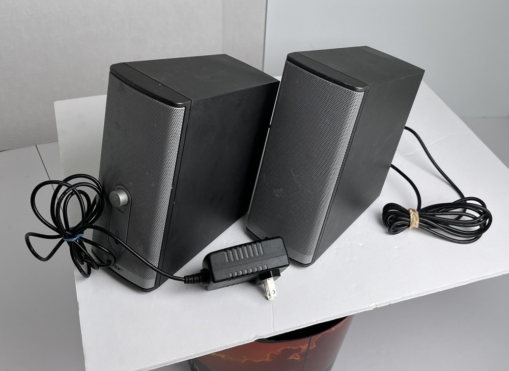 Bose Companion 2 Series II Multimedia Computer Speaker System - TESTED & WORKS