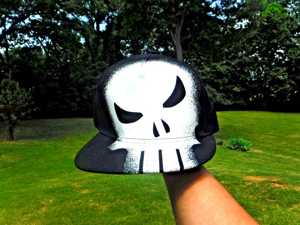 NWOT VINTAGE/OOP/DS MARVEL PUNISHER SILK SCREENED FRONT, PATCH BACK SNAP BK CAP