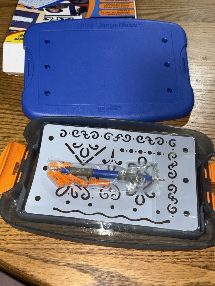 Fiskars Mini-ShapeBoss Portable Embossing System