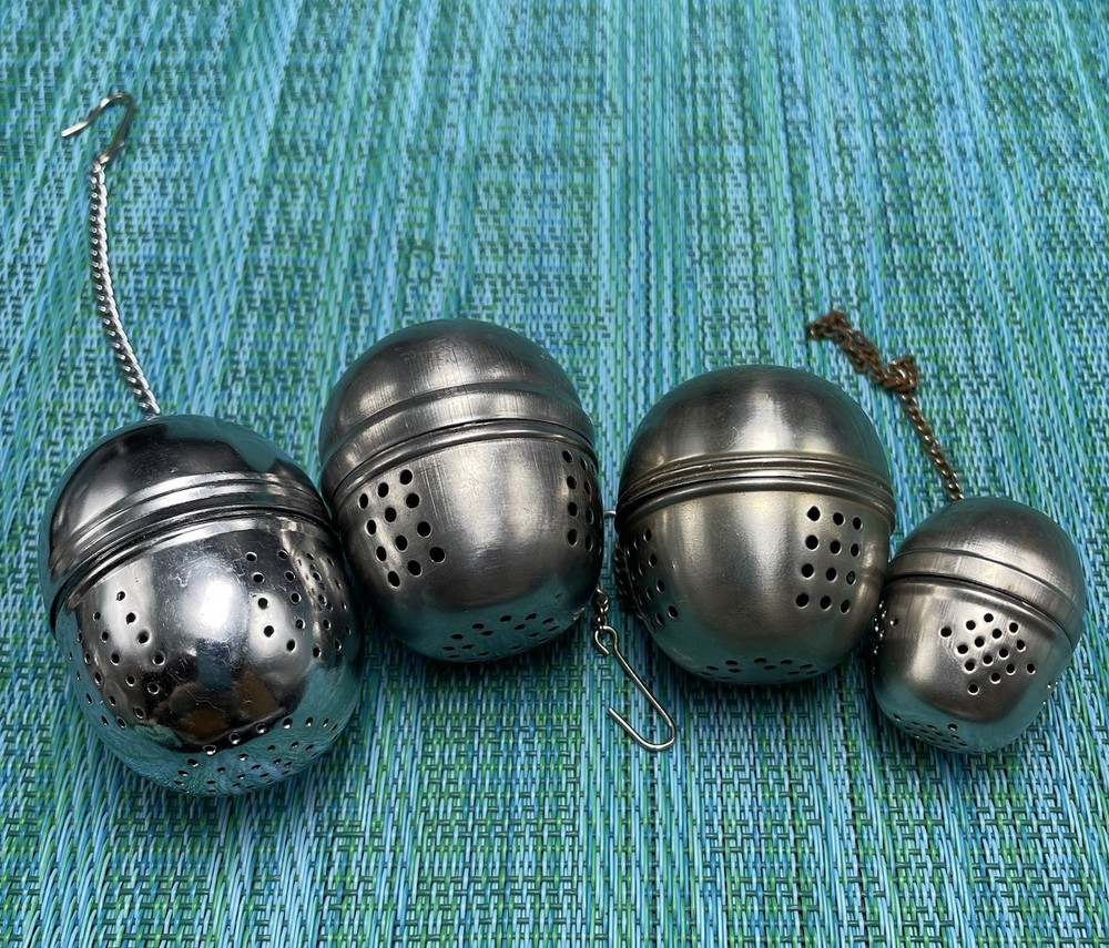 4 Stainless Classic Tea Ball Infusers Strainers w Chains Various Sizes Vtg Read