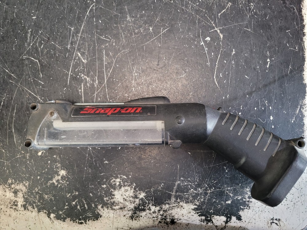 Snap-On CTFL912 9.6-12VDC Cordless Worklight Tool Only Untested